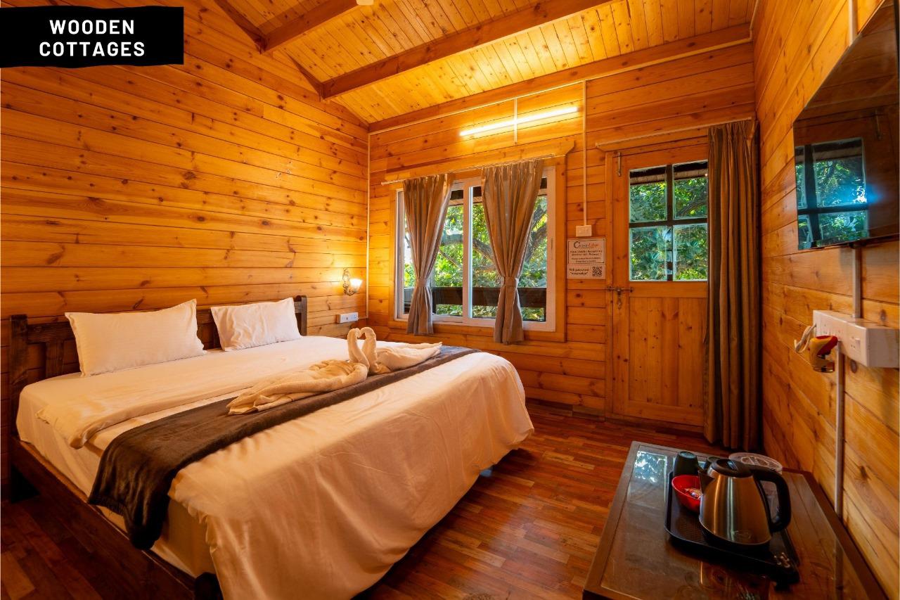 Wooden cottages rooms - Murudeshwar